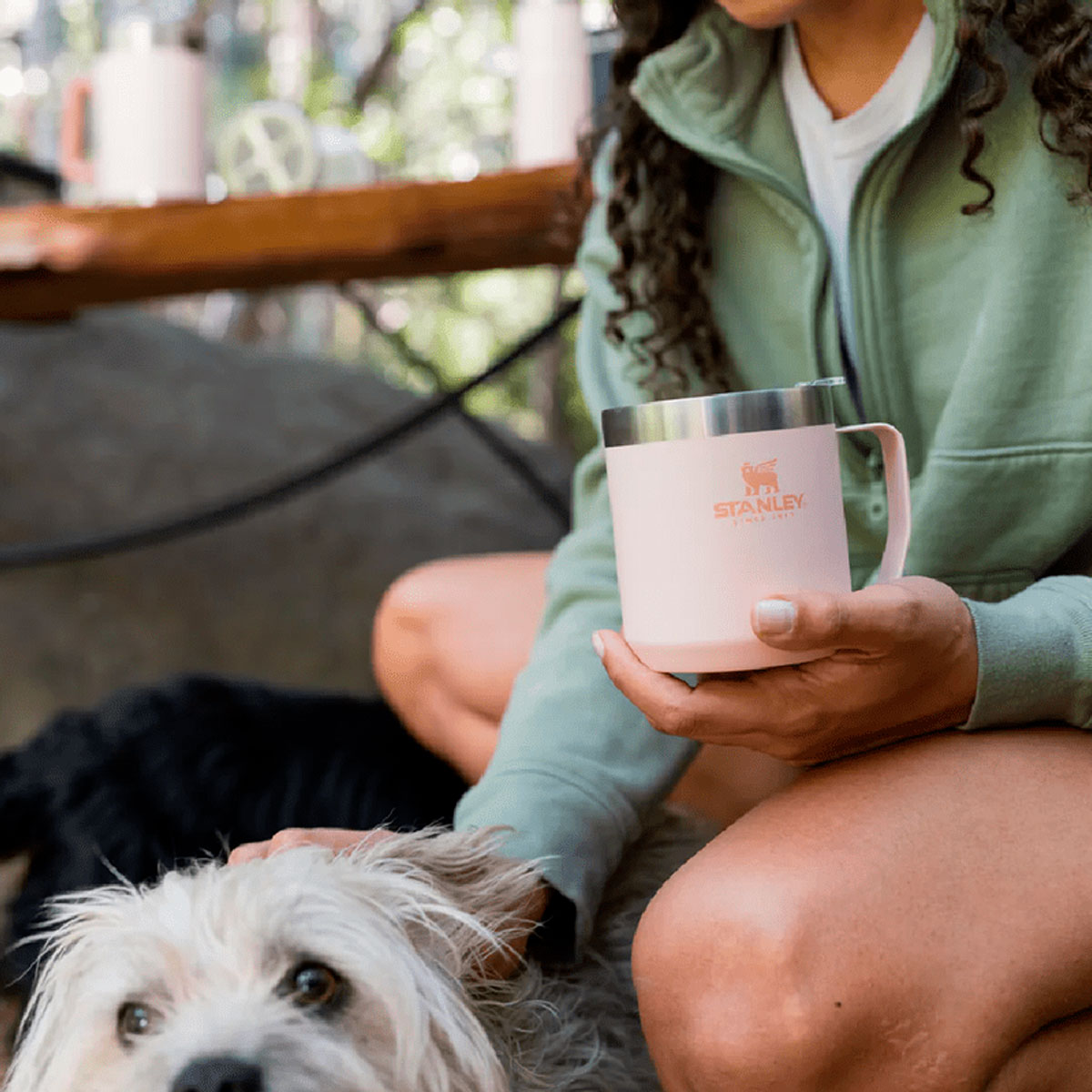 Taza STANLEY CAMP MUG 350 ml ROSA - Doite Argentina